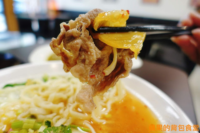 [食記] 新竹東區-嫚饗麵食館MAN XIANG 麵食 CP值爆表的食神等級雙蛋滷肉飯 滑蛋咖哩 便宜又大碗的麵飯選擇 來份平價小吃充滿一天元氣