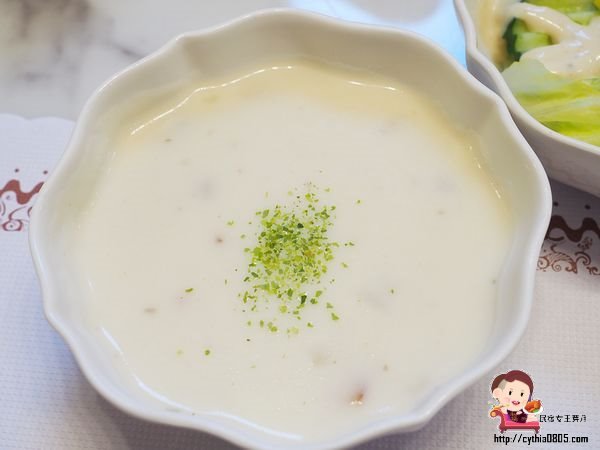 桃園大園青埔美食-聖朵莉-高鐵附近的平價優質餐廳,手工麵包雞讓人驚喜連連 (邀約) @民宿女王芽月-美食.旅遊.全台趴趴走