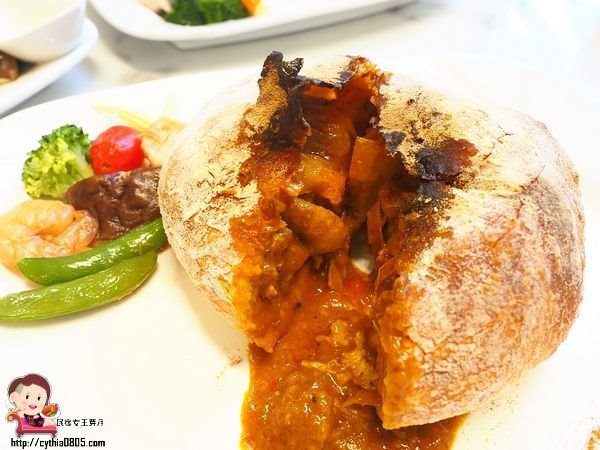 桃園大園青埔美食-聖朵莉-高鐵附近的平價優質餐廳,手工麵包雞讓人驚喜連連 (邀約) @民宿女王芽月-美食.旅遊.全台趴趴走