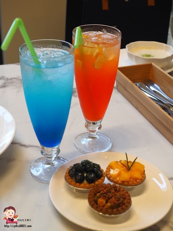 桃園大園青埔美食-聖朵莉-高鐵附近的平價優質餐廳,手工麵包雞讓人驚喜連連 (邀約) @民宿女王芽月-美食.旅遊.全台趴趴走