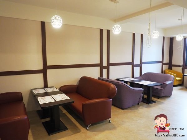 桃園大園青埔美食-聖朵莉-高鐵附近的平價優質餐廳,手工麵包雞讓人驚喜連連 (邀約) @民宿女王芽月-美食.旅遊.全台趴趴走