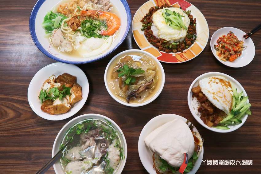 新竹城隍廟美食推薦!炸蛋旗魚黑輪,手工現做現炸外酥內Q!下午茶外送賣完為止