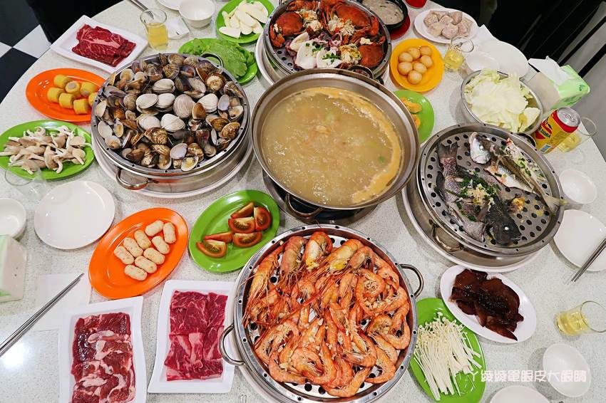 新竹城隍廟美食推薦!炸蛋旗魚黑輪,手工現做現炸外酥內Q!下午茶外送賣完為止