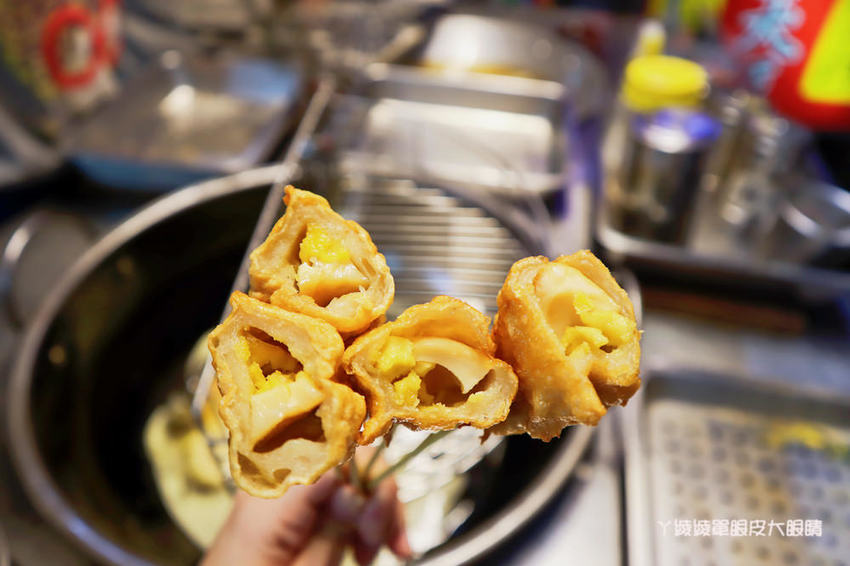 新竹城隍廟美食推薦！炸蛋旗魚黑輪，手工現做現炸外酥內Q！下午茶外送賣完為止