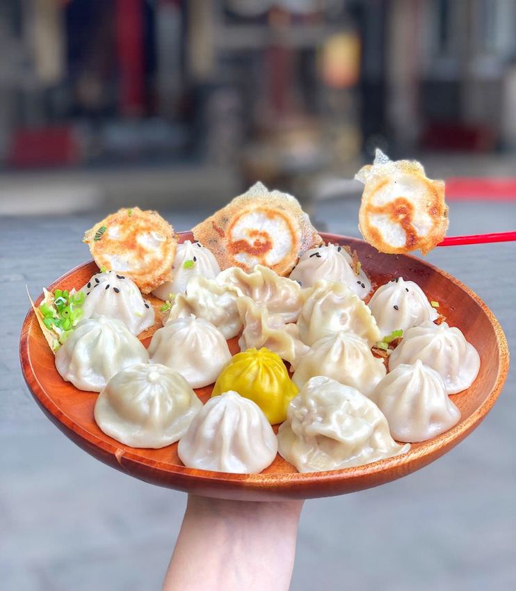 台南學甲美食【邵師傅薄皮生煎湯包】你吃過臭豆腐湯包嗎!? 口味選擇高達17種 平價又美味的傳統小吃 台南美食l慈濟宮美食 | 小白只饗ㄔ美食