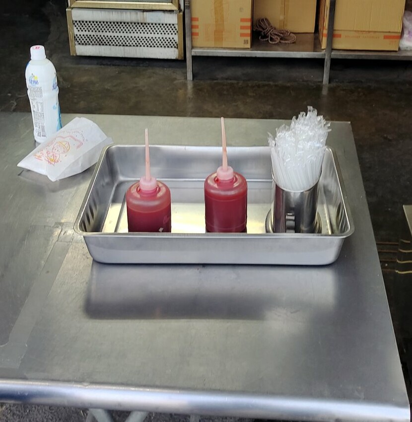 【台中大肚】品香手工肉包．超大顆蛋黃肉包推薦!加辣醬更美味!