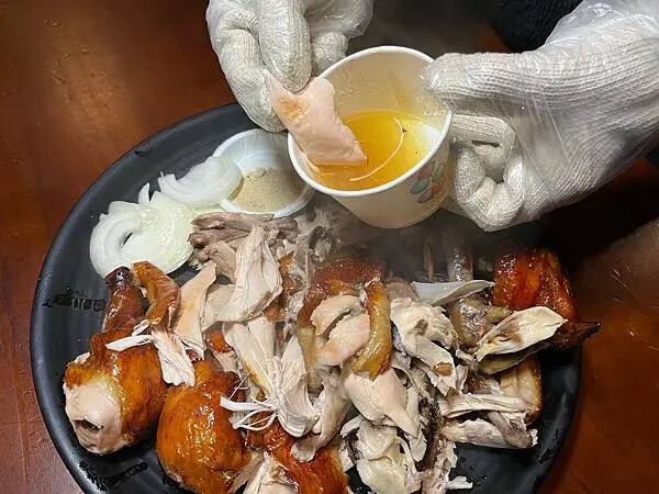 LINE_ALBUM_雞老闆_250224_31