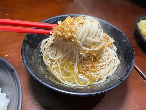 LINE_ALBUM_雞老闆_250224_116