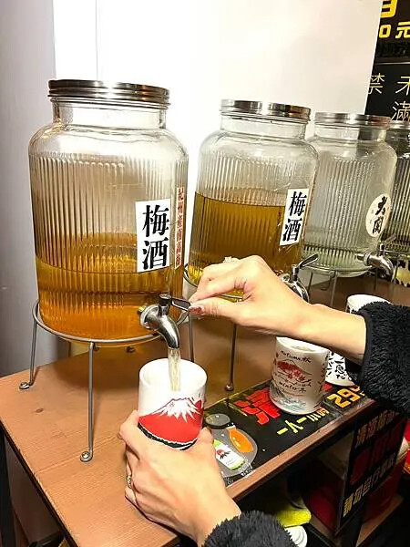 LINE_ALBUM_雞老闆_250224_123