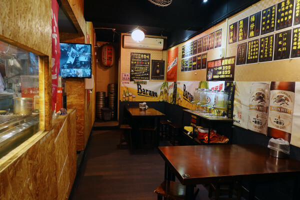 台北市文山區原塊肉自製醬料串燒台北居酒屋-師大學生最愛的雞老闆萬隆店，壽星免費送烤雞、學生399吃機、清梅酒無限暢飲方案