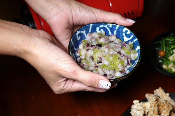 台北市文山區原塊肉自製醬料串燒台北居酒屋-師大學生最愛的雞老闆萬隆店，壽星免費送烤雞、學生399吃機、清梅酒無限暢飲方案