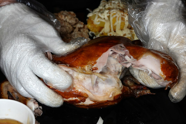 台北市文山區原塊肉自製醬料串燒台北居酒屋-師大學生最愛的雞老闆萬隆店，壽星免費送烤雞、學生399吃機、清梅酒無限暢飲方案