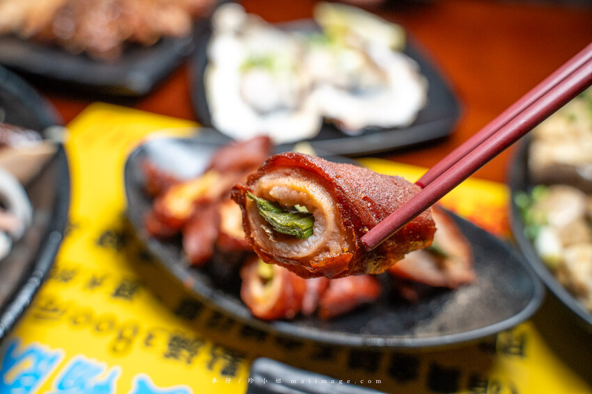 雞老闆桶仔雞萬隆店|這次老闆不只生日要請你吃雞,新推的清酒梅酒喝到飽,聚餐首選啦!