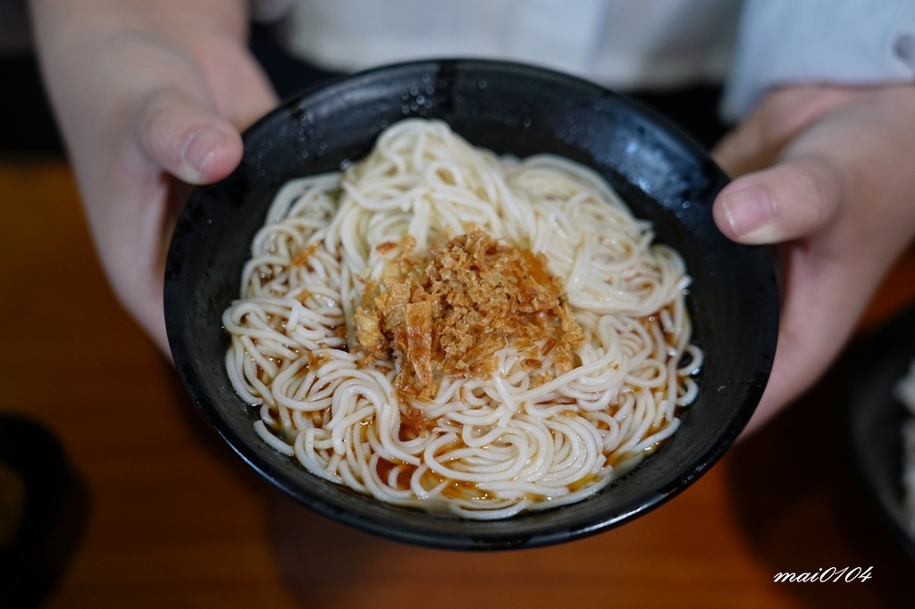 台北桶仔雞推薦｜雞老闆桶仔雞萬隆店～不限時用餐環境還免收服務