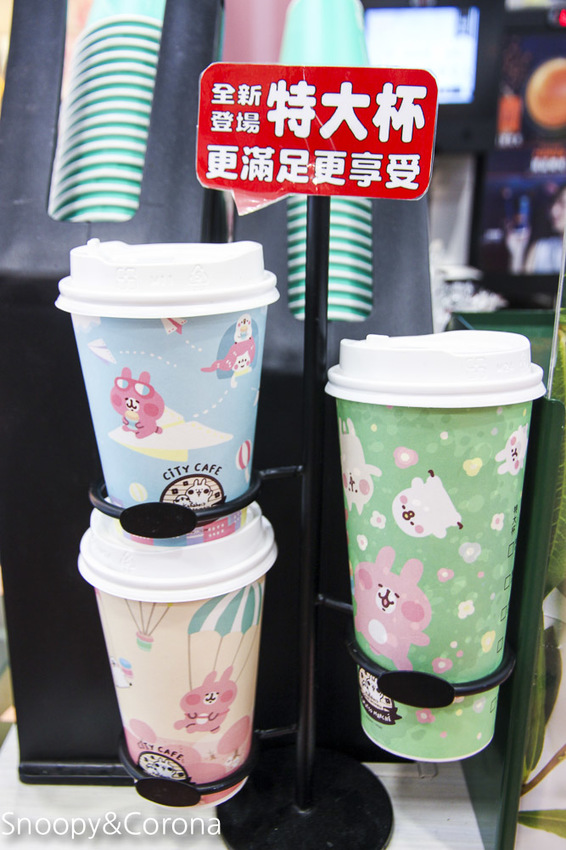 【台北景點】7-11卡娜赫拉聯名店～兔兔與P助陪伴用餐，可愛療癒又好拍的特色小七