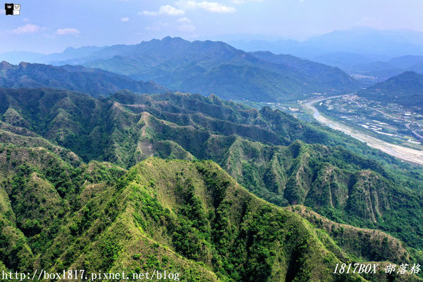 【南投。草屯】九九峰自然保留區＆九九峰森林步道。號稱能見到草屯最美山景的步道。空拍攝影分享篇