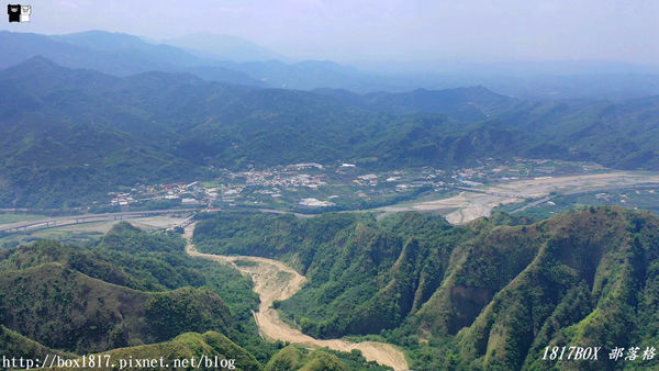【南投。草屯】九九峰自然保留區＆九九峰森林步道。號稱能見到草屯最美山景的步道。空拍攝影分享篇