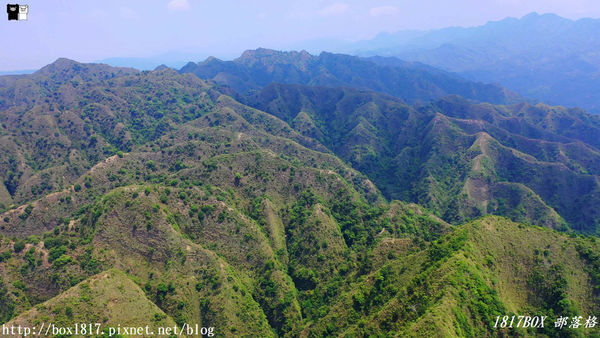 【南投。草屯】九九峰自然保留區＆九九峰森林步道。號稱能見到草屯最美山景的步道。空拍攝影分享篇