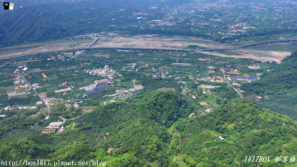【南投。草屯】九九峰自然保留區＆九九峰森林步道。號稱能見到草屯最美山景的步道。空拍攝影分享篇
