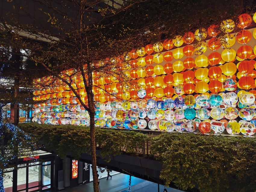 2020新光三越鼠年燈展「心有所鼠」－超大可愛錢鼠與乳酪牆