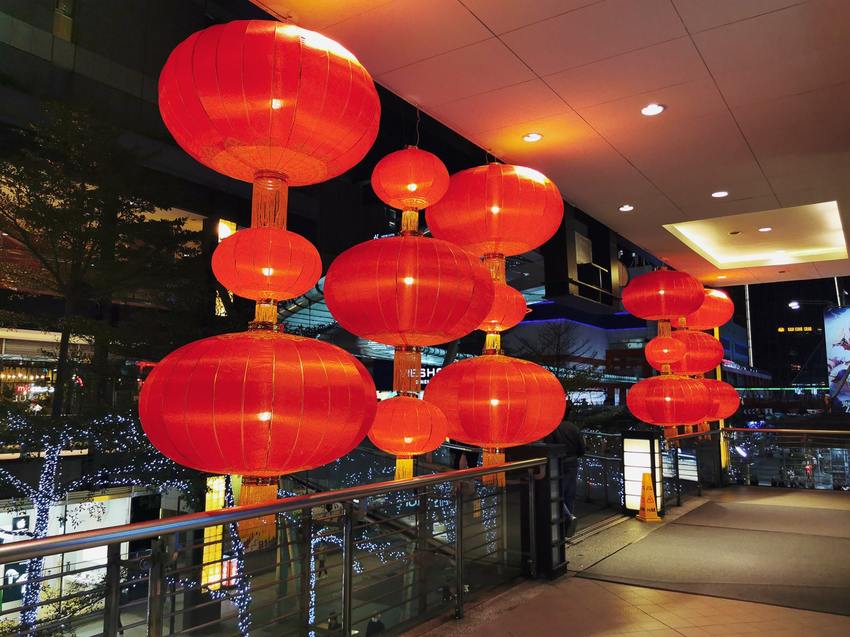 2020新光三越鼠年燈展「心有所鼠」－超大可愛錢鼠與乳酪牆