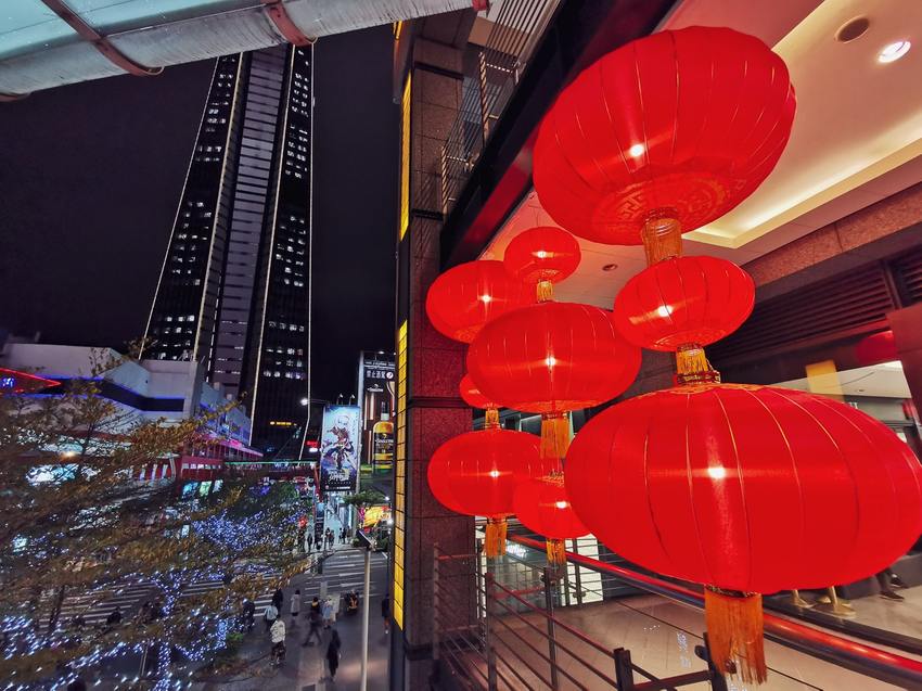 2020新光三越鼠年燈展「心有所鼠」－超大可愛錢鼠與乳酪牆