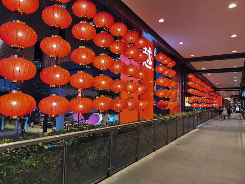 2020新光三越鼠年燈展「心有所鼠」－超大可愛錢鼠與乳酪牆