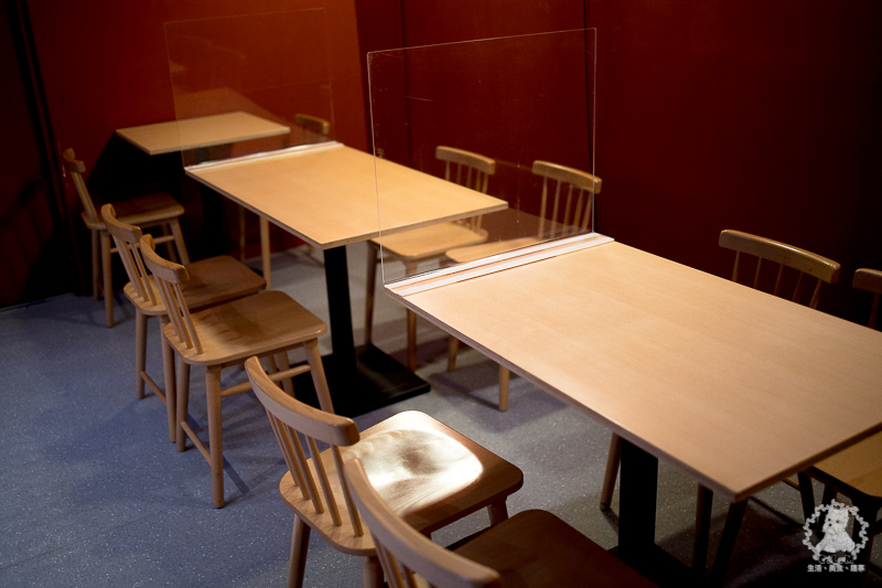 鬧聚HUBBUB｜台北松山民生社區食記｜精緻復古風格獨特的特色中式麵食茶飲館，宜蘭手工麵搭香草豬配蝦元素高湯 - 卡爾茗 C.L.M.