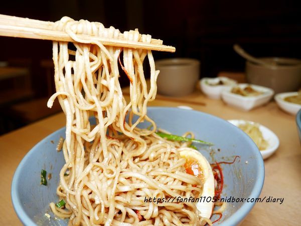 【民生社區中式】鬧聚Hubbub  #文青風 #拌麵  #古早味 #中式麵食 #民生社區 (21).JPG