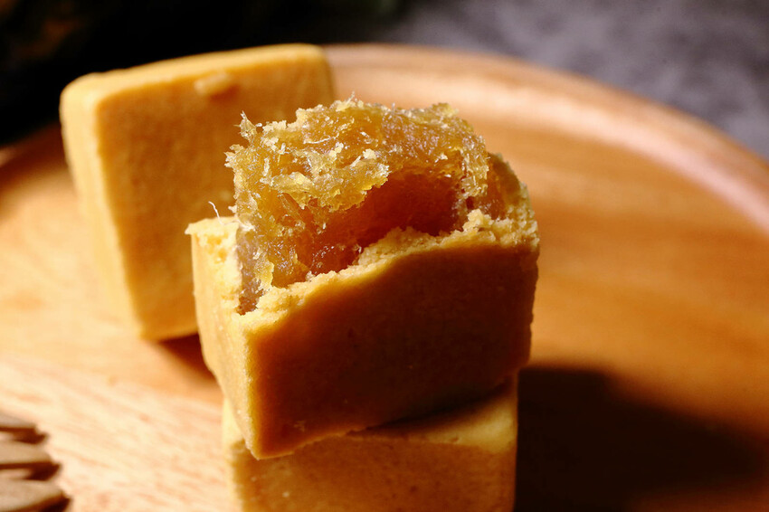 中秋送禮首選!賴董土司中秋禮盒,鳳梨酥與堅果塔送禮的最佳拍檔