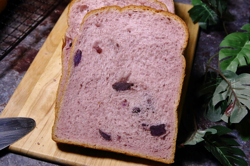 中秋送禮首選!賴董土司中秋禮盒,鳳梨酥與堅果塔送禮的最佳拍檔