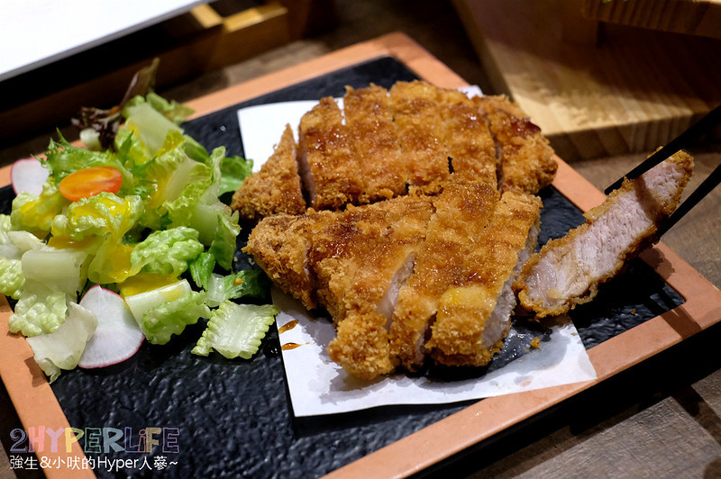 公益路美食,台中烤肉,台中燒烤,台中燒肉,台中美食,宮鶴公益路,宮鶴台中,宮鶴商業午餐,宮鶴炙燒價位,宮鶴炙燒價格,宮鶴炙燒台中,宮鶴炙燒商業午餐,宮鶴炙燒專門店,宮鶴炙燒專門店價位,宮鶴炙燒專門店菜單,宮鶴炙燒菜單,宮鶴菜單,日式燒肉 台中,燒肉餐廳 台中 @強生與小吠的Hyper人蔘~