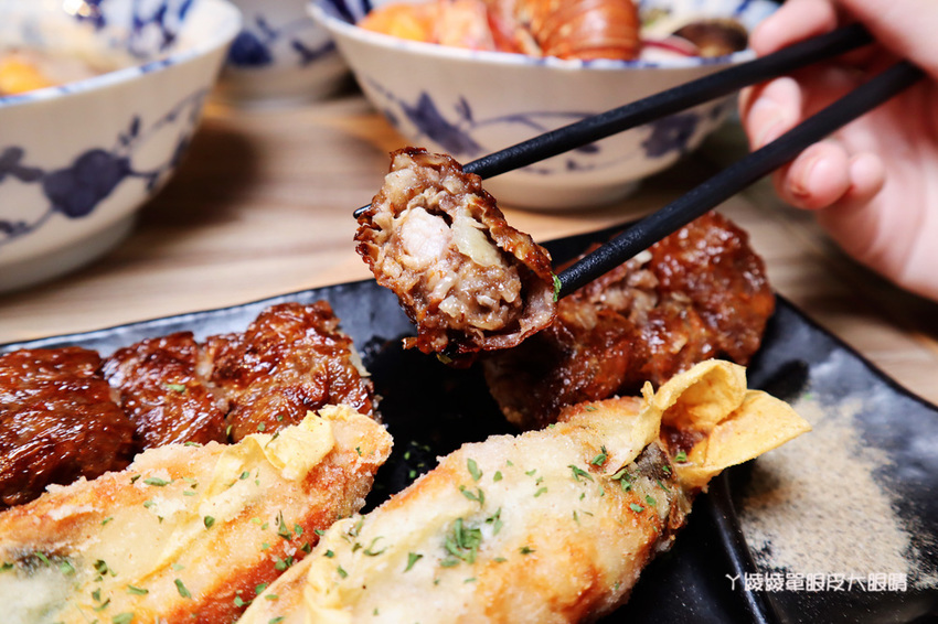 新竹東門市場美食推薦喜然海鮮泡飯!你吃過粉紅色浮誇龍蝦海鮮泡飯嗎?每日現炒日式咖哩