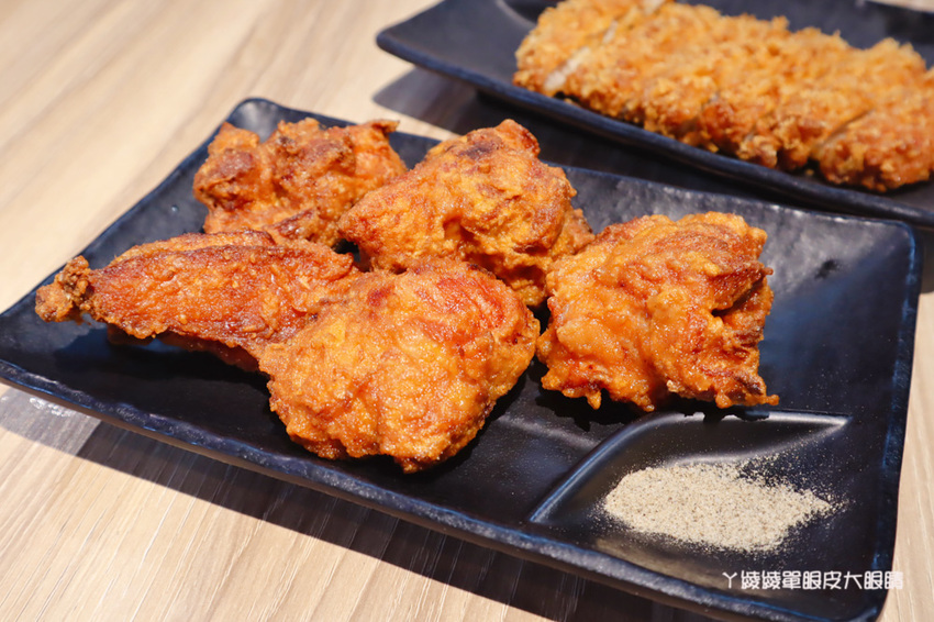 新竹東門市場美食推薦喜然海鮮泡飯！你吃過粉紅色浮誇龍蝦海鮮泡飯嗎？每日現炒日式咖哩