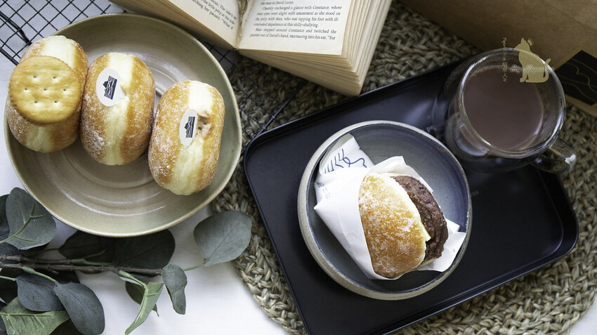 台中西區｜ 陸丘甜室 巷弄內的手作日式甜甜!! 圓嘟嘟甜甜圈是爆餡系!