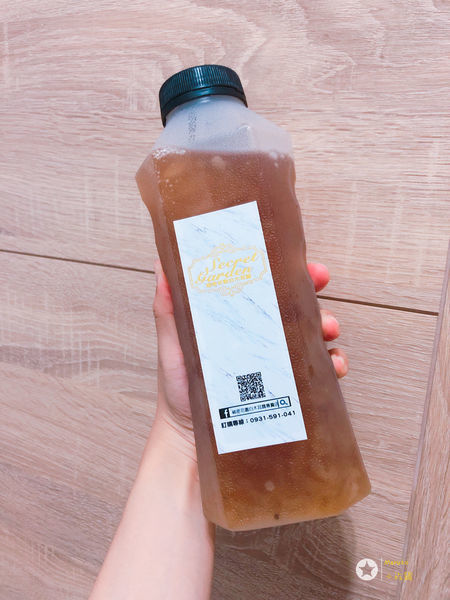 「宅配美食」高CP值好喝白木耳露推薦 ! < 秘密花園白木耳露 > 孕媽咪也能安心喝 台灣生產食材,無毒無農藥殘留,品嘗的到最真實的美味,低卡路里飲食