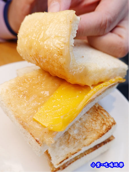 煉乳起司吐司-真芳碳烤吐司南西店 (2).jpg