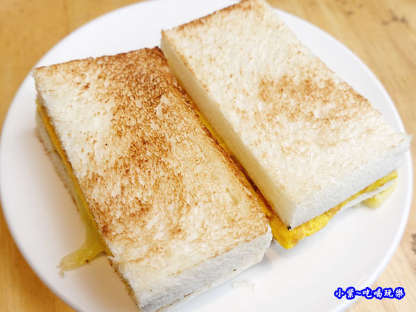 起司起司蛋吐司-真芳碳烤吐司南西店  (2).jpg