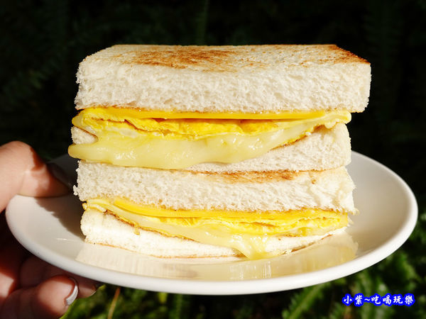 起司起司蛋吐司-真芳碳烤吐司南西店  (3).jpg