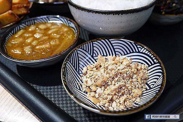 台北滷肉飯推薦【滷肉控】精緻美味超台味滷肉飯/市府站滷肉飯/市府站美食