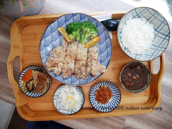 【信義區滷肉飯】滷肉控 #最潮滷肉飯 #文青風 #台菜 #手路小菜 #市政府 (9).JPG