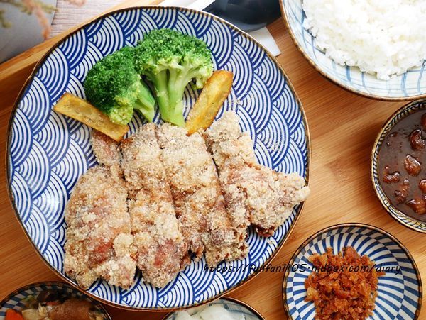 【信義區滷肉飯】滷肉控 #最潮滷肉飯 #文青風 #台菜 #手路小菜 #市政府 (10).JPG