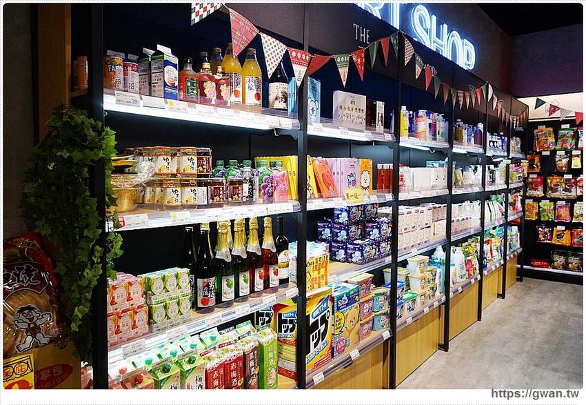 台中進口零食批發倉庫出清！聖誕出清只有兩週，超佛心價格還能免費換冰淇淋～