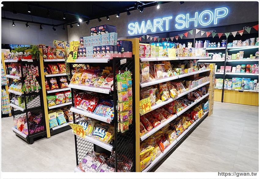 台中進口零食批發倉庫出清！聖誕出清只有兩週，超佛心價格還能免費換冰淇淋～