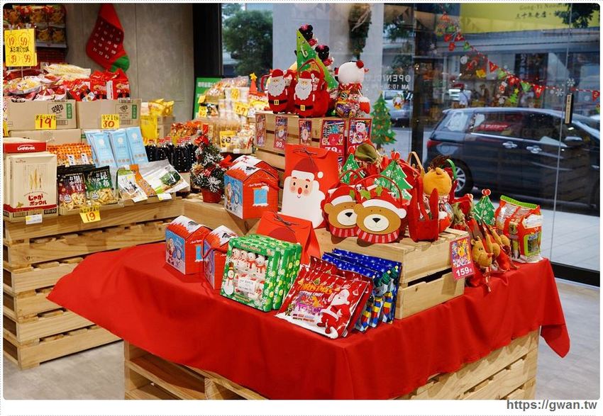 台中進口零食批發倉庫出清！聖誕出清只有兩週，超佛心價格還能免費換冰淇淋～