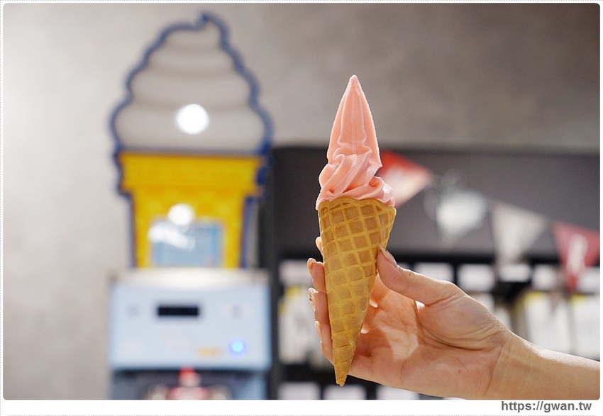 台中進口零食批發倉庫出清！聖誕出清只有兩週，超佛心價格還能免費換冰淇淋～