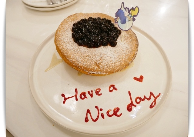 高雄漢神巨蛋「Petit Doux．微兜」甜蜜蜜、好軟綿的瓦帕鬆餅 ♪