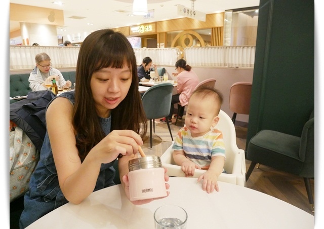 高雄漢神巨蛋「Petit Doux．微兜」甜蜜蜜、好軟綿的瓦帕鬆餅 ♪