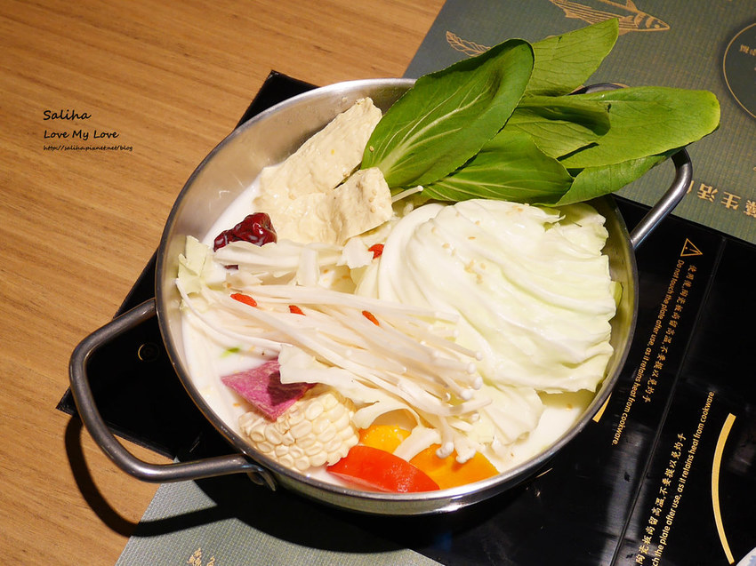 台北松山區南京三民站HiQ褐藻生活館鱻食火鍋餐廳推薦合菜聚餐包廂咖啡喝到飽 (12)