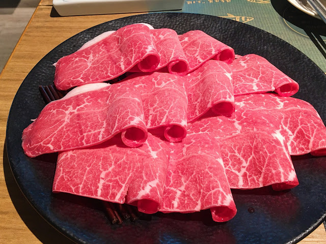 【台北】2019- 南京三民站- Hi-Q鱻食褐藻主題餐廳- 吃吃褐藻長大的魚～*